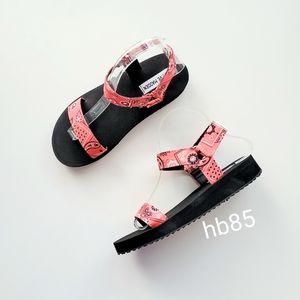 Steve Madden Flim Red Black Women's 9